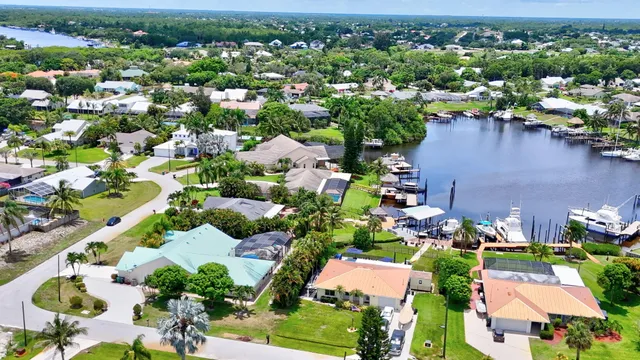 $1,250,000 | 702 Southeast Adams Court, Port St. Lucie, FL 34984