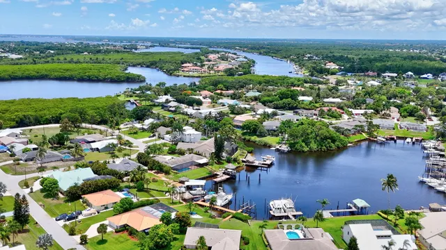 $1,250,000 | 702 Southeast Adams Court, Port St. Lucie, FL 34984