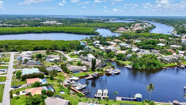 $1,250,000 | 702 Southeast Adams Court, Port St. Lucie, FL 34984