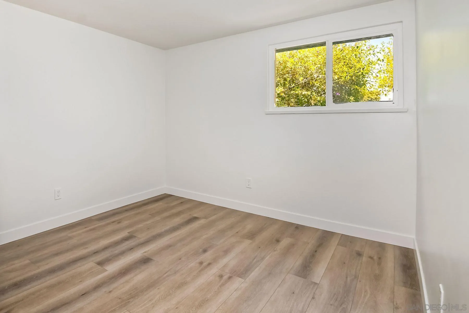 9045 Inverness Road Santee, CA 92071 - Photo 15 of 28 an empty room with a window