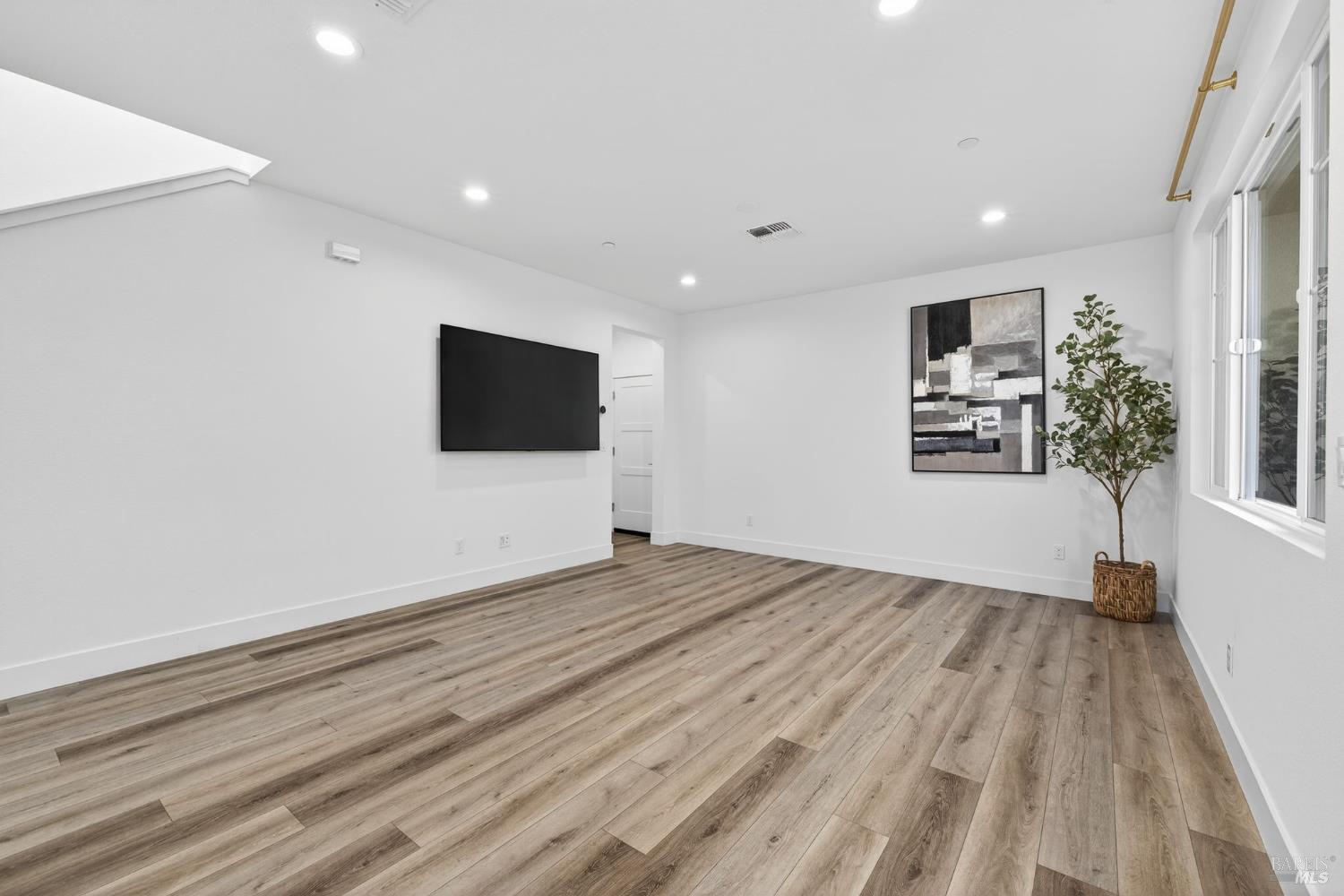 2782 Bella Circle Santa Rosa, CA 95407 - Photo 12 of 45