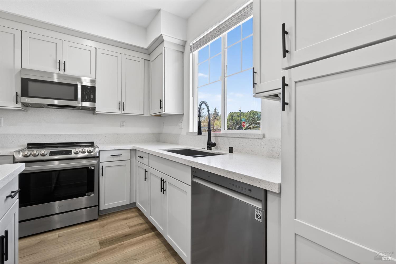 2782 Bella Circle Santa Rosa, CA 95407 - Photo 9 of 45