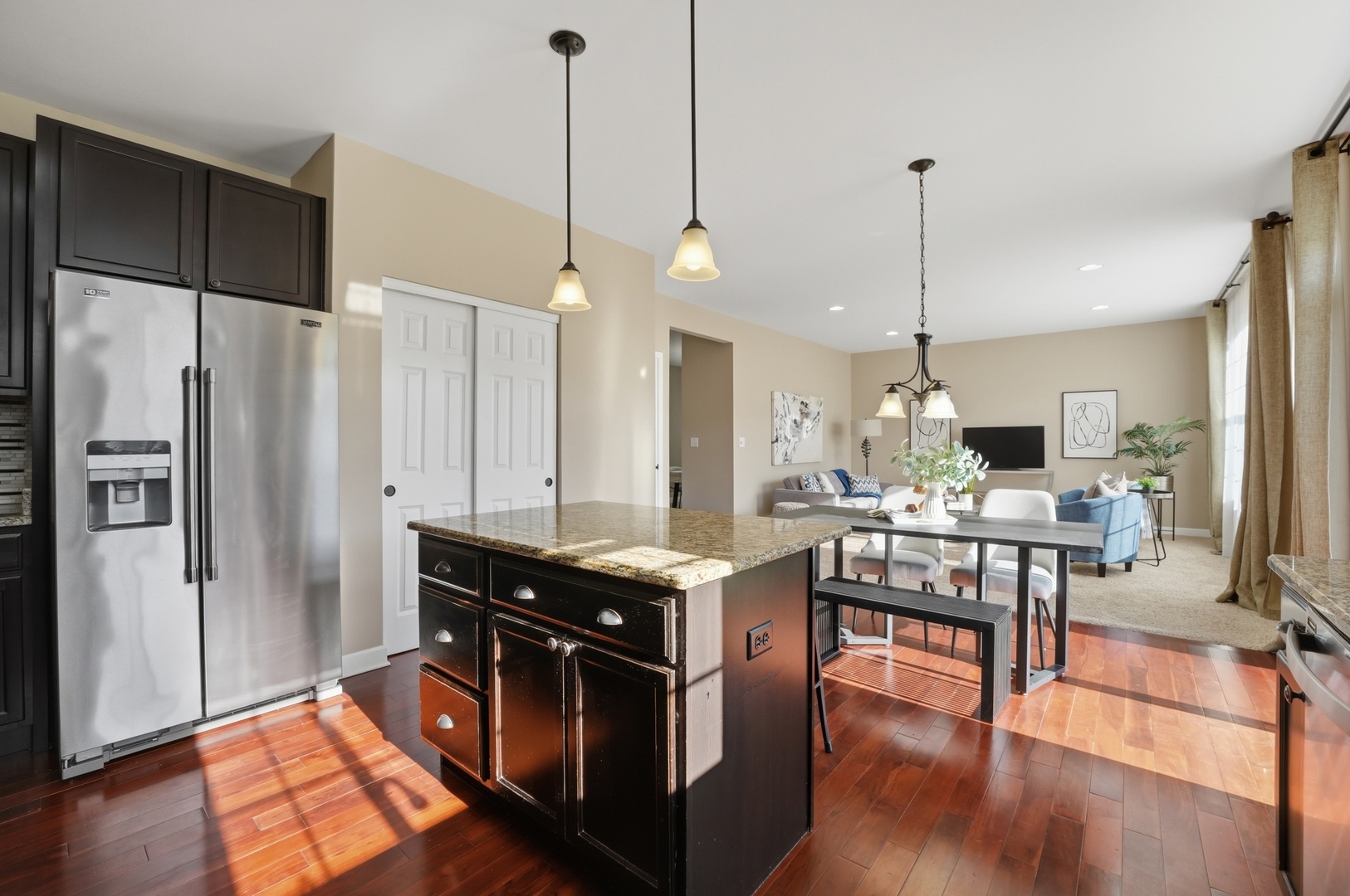 5742 Oak Ridge Way Lisle, IL 60532 - Photo 8 of 46 Gallery Image 8