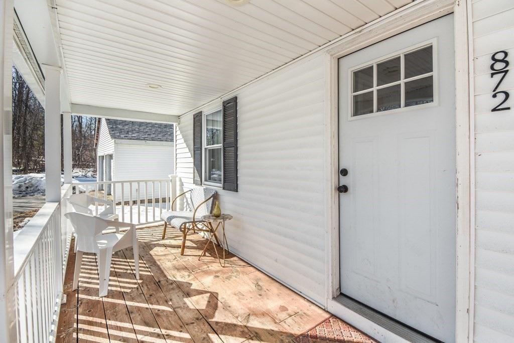 872 Northfield Road Lunenburg, MA 01462 - Photo 4 of 39