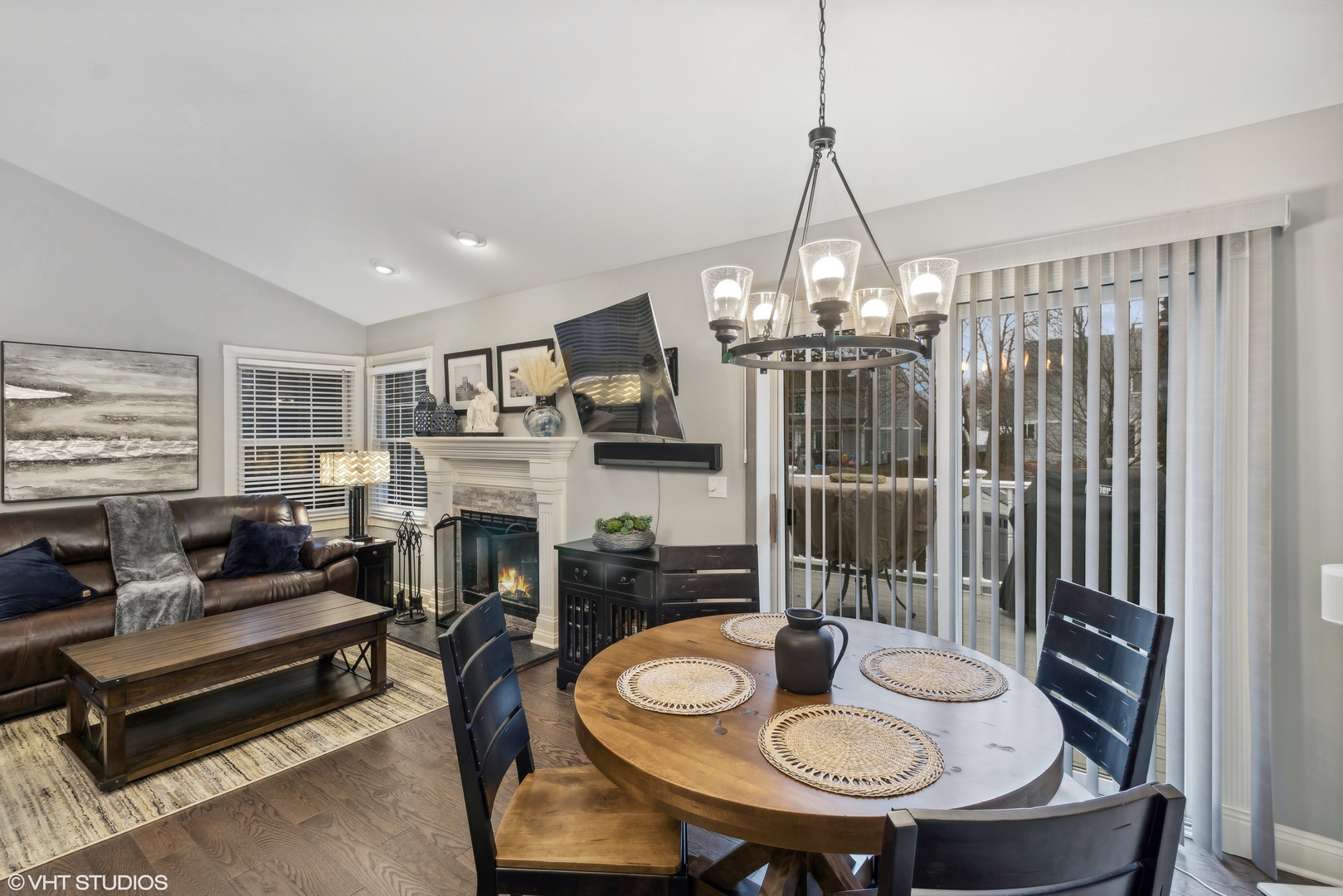 428 Hampton Street Cary, IL 60013 - Photo 7 of 20 Gallery Image 7
