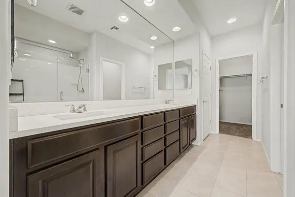 $2,700 | 7104 West Spur Drive, Peoria, AZ 85383