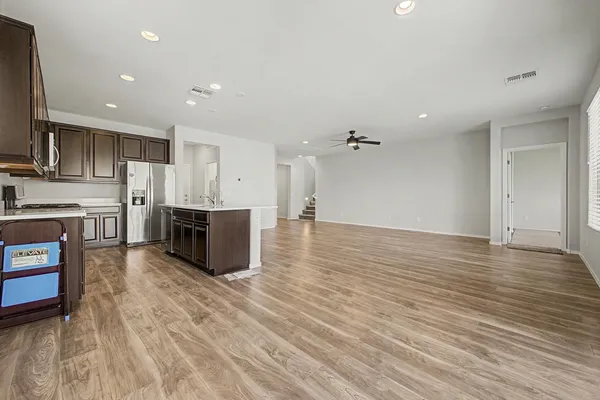 $2,700 | 7104 West Spur Drive, Peoria, AZ 85383