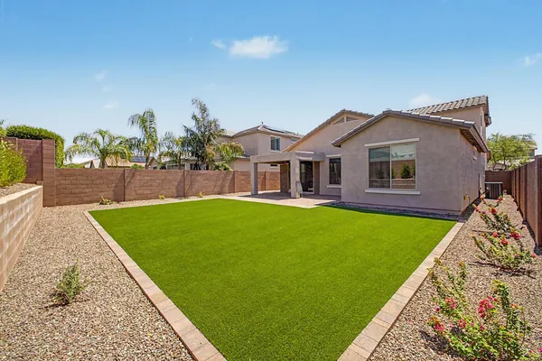 $2,700 | 7104 West Spur Drive, Peoria, AZ 85383