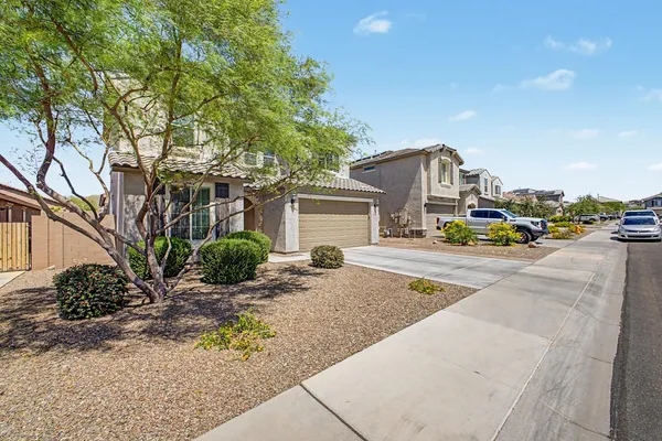 $2,700 | 7104 West Spur Drive, Peoria, AZ 85383