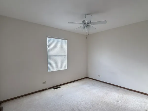 $3,000 | 1817 Altoona Court, Schaumburg, IL 60169