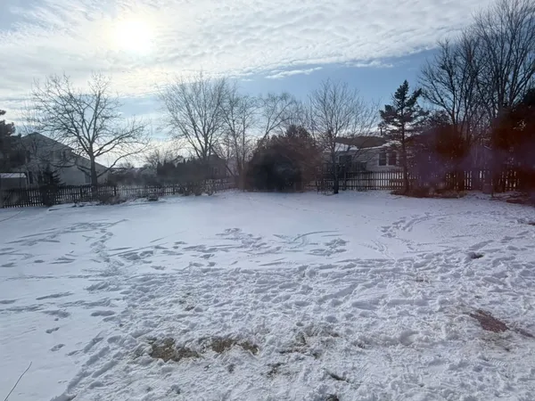 $3,000 | 1817 Altoona Court, Schaumburg, IL 60169