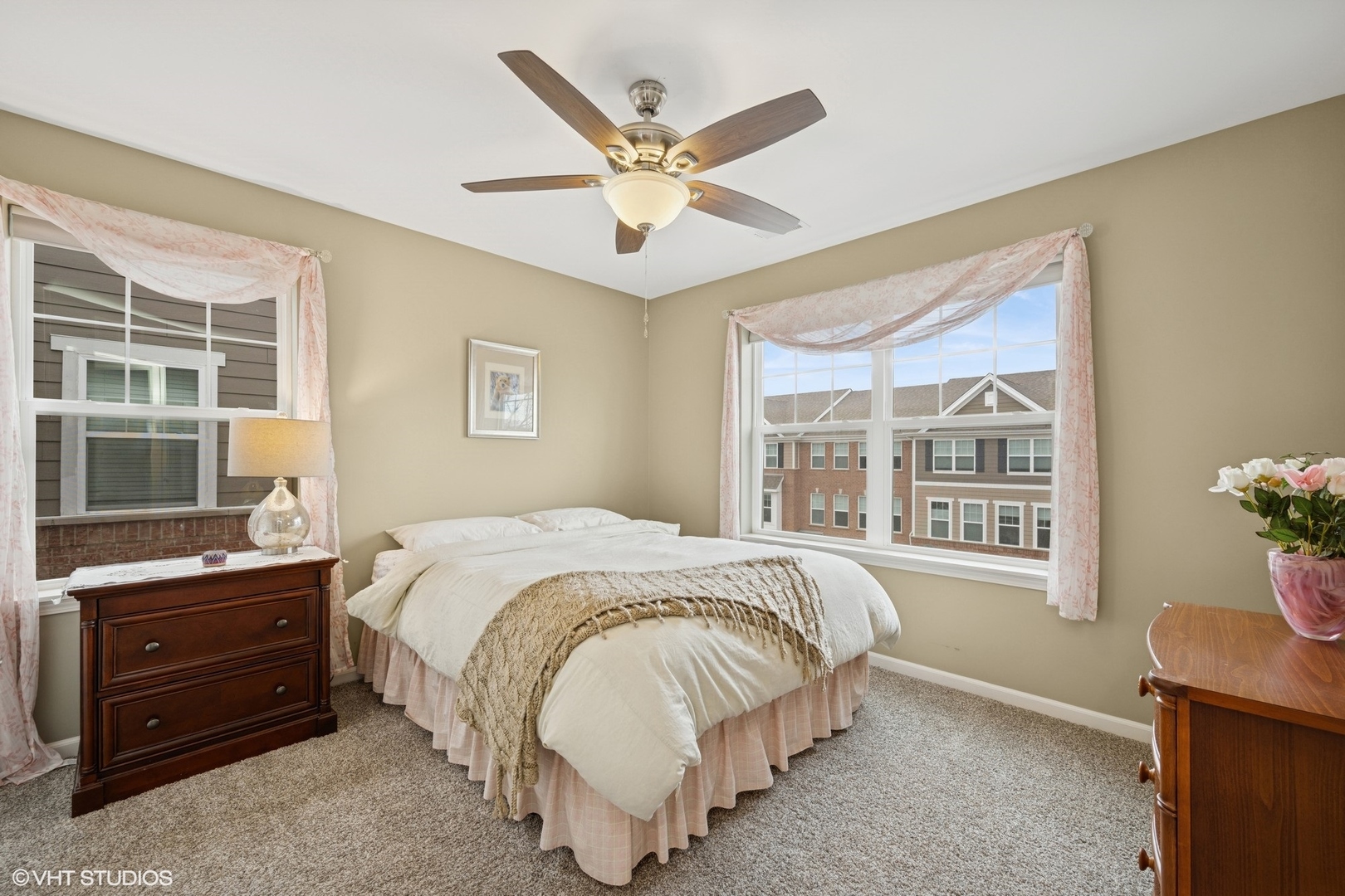 57 Timber Wolf Drive Wheeling, IL 60090 - Photo 8 of 16