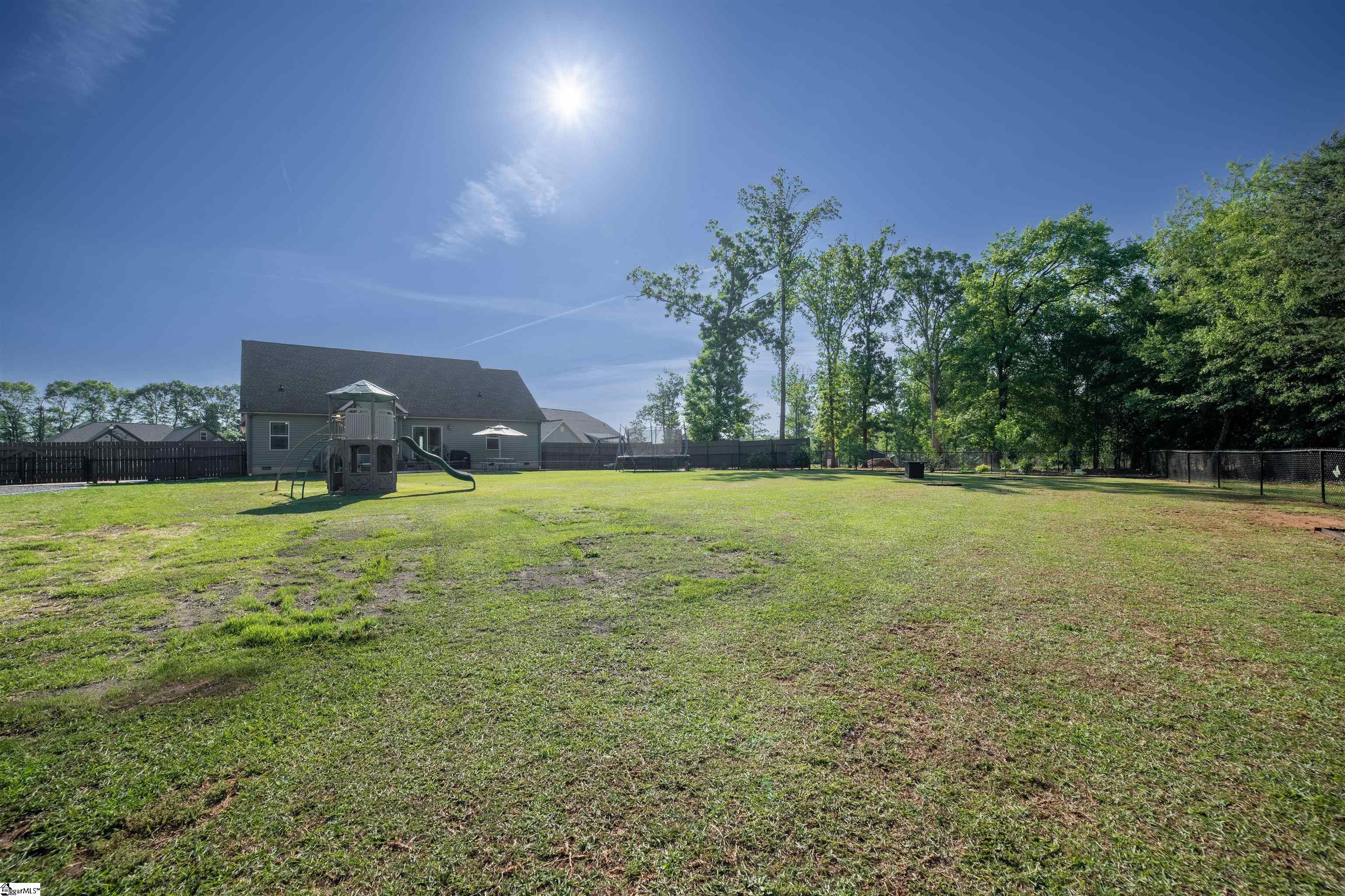 269 Woodcrest Court Inman, SC 29349 - Photo 8 of 35 Gallery Image 8