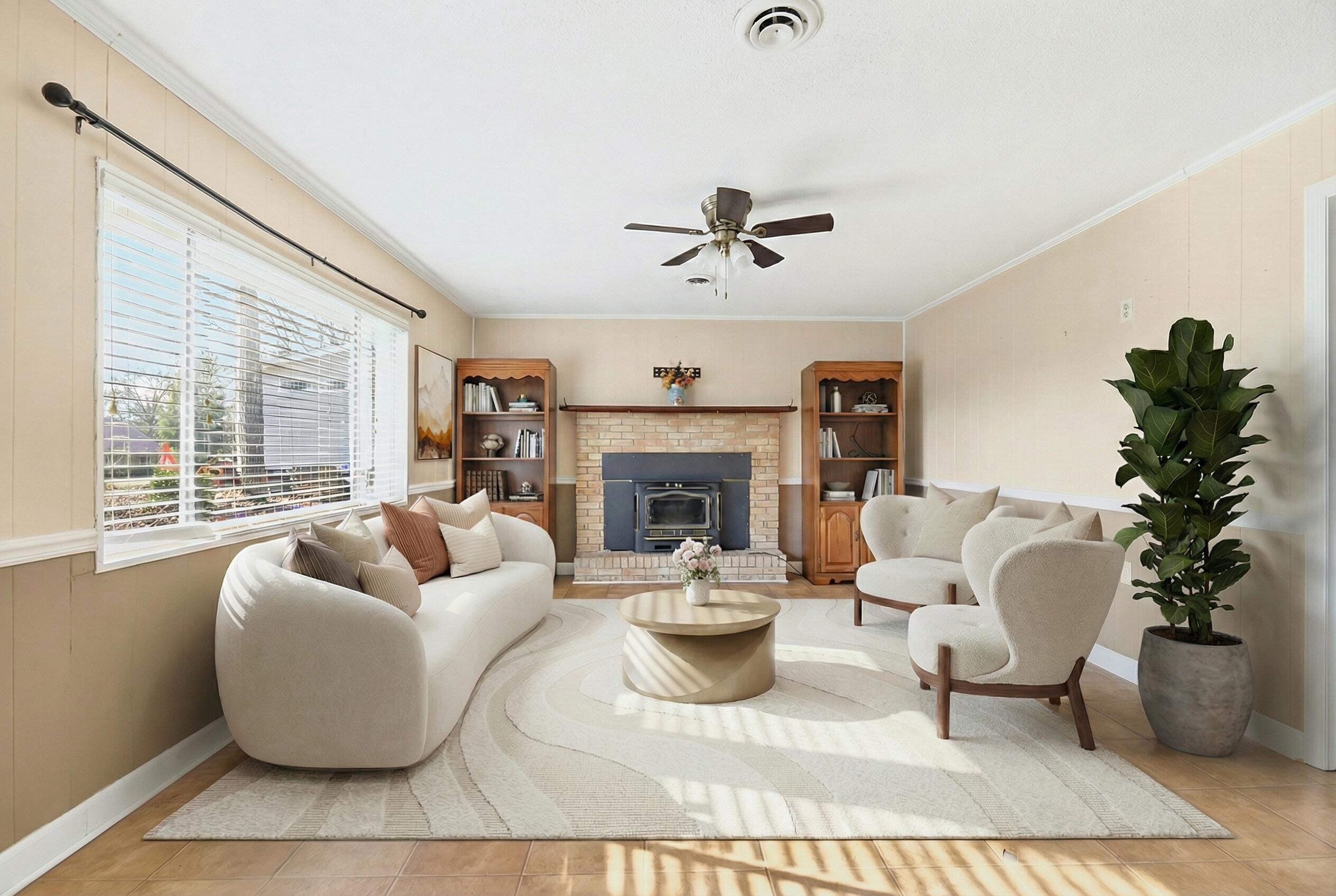 1416 Litzler Drive Manning, SC 29102 - Photo 3 of 40 Linda - 1416 Litzler Dr Living room