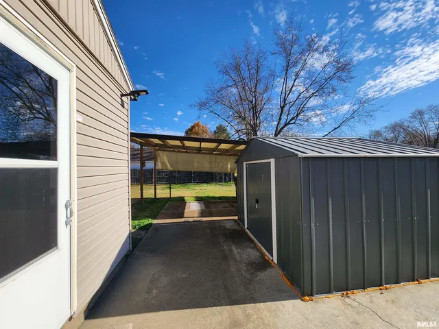 $82,900 | 201 Lindsey Avenue, Metropolis, IL 62960