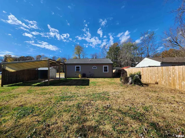 $82,900 | 201 Lindsey Avenue, Metropolis, IL 62960