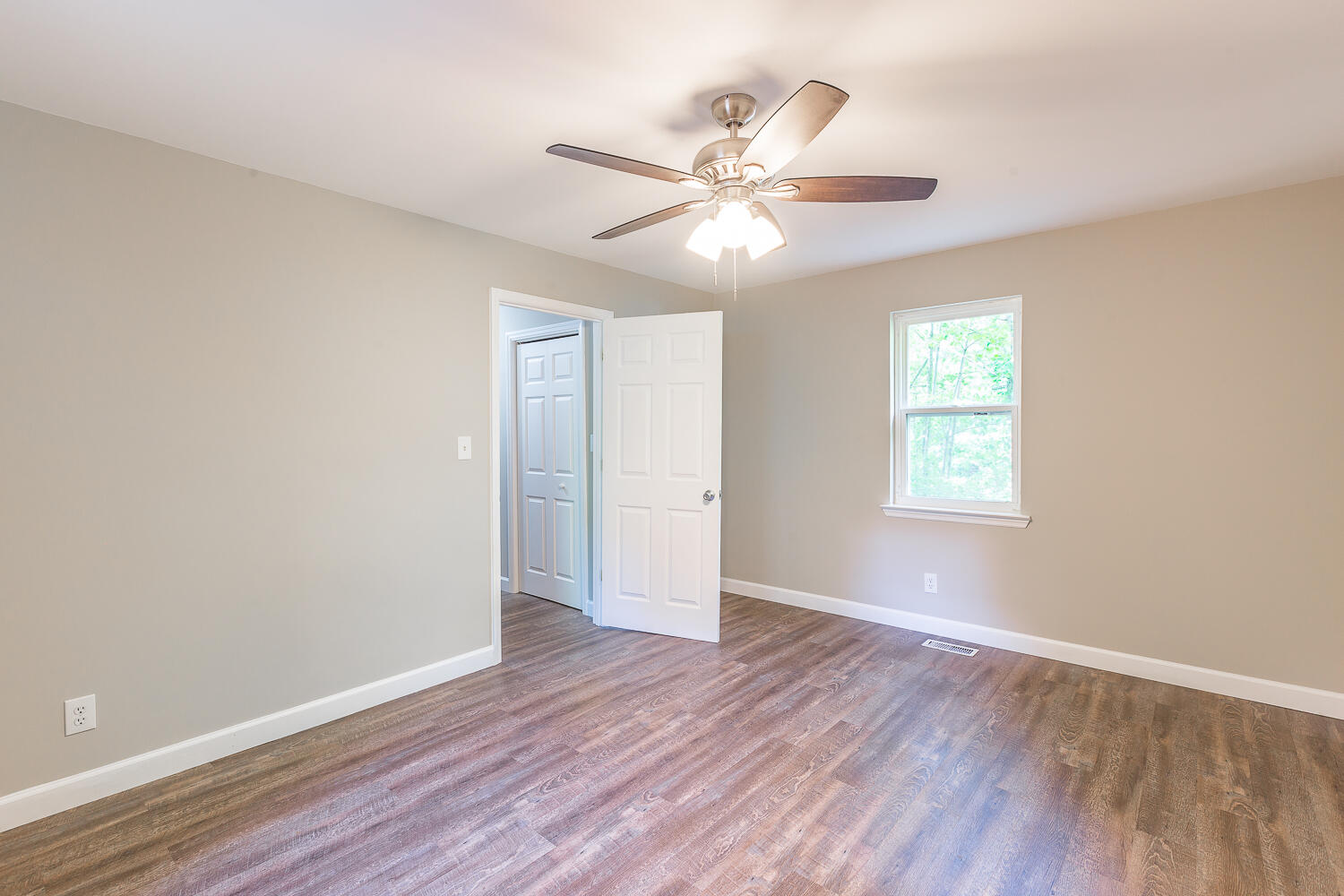 1091 Dawnville Road Dalton, GA 30721 - Photo 20 of 28 1091 Dawnville HD -29