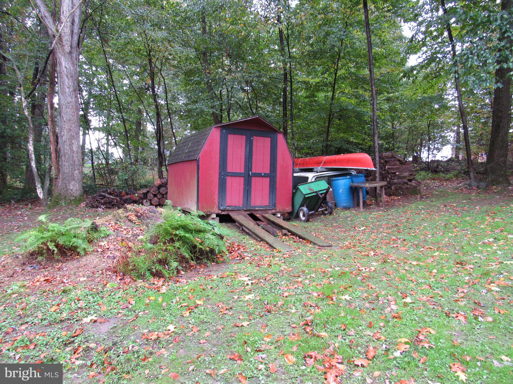 112 Deck Road Womelsdorf, PA 19567 - Photo 7 of 19 tool shed
