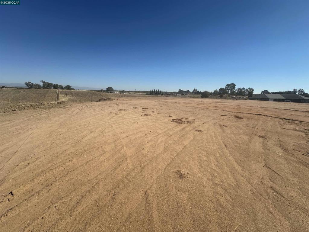 31341-31341 Brightwood Road Madera, CA 93638 - Photo 6 of 16 a view of lake