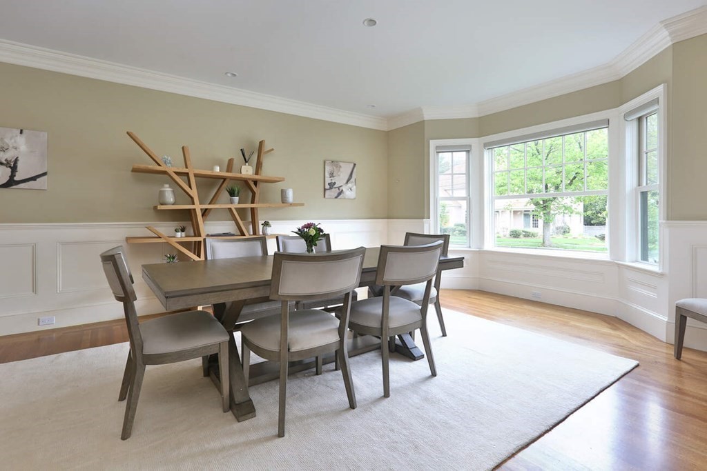 23 Karen Road Newton, MA 02468 - Photo 2 of 21