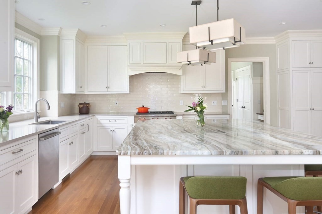 23 Karen Road Newton, MA 02468 - Photo 5 of 21