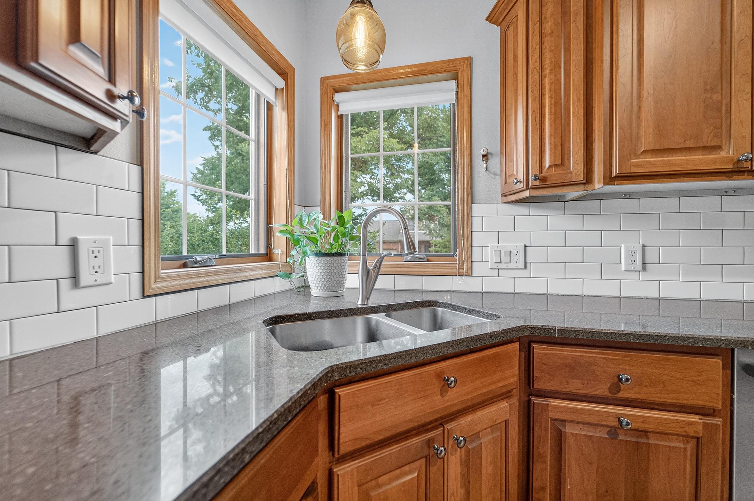 1 Fawn Ridge Circle Middleton, WI 53562 - Photo 12 of 46