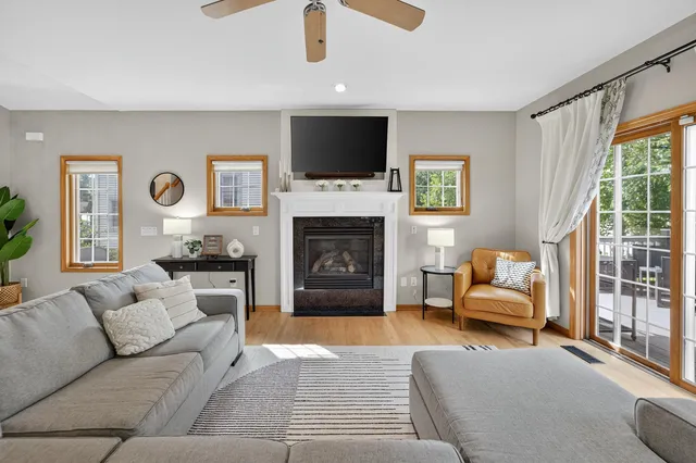 $685,000 | 1 Fawn Ridge Circle, Middleton, WI 53562