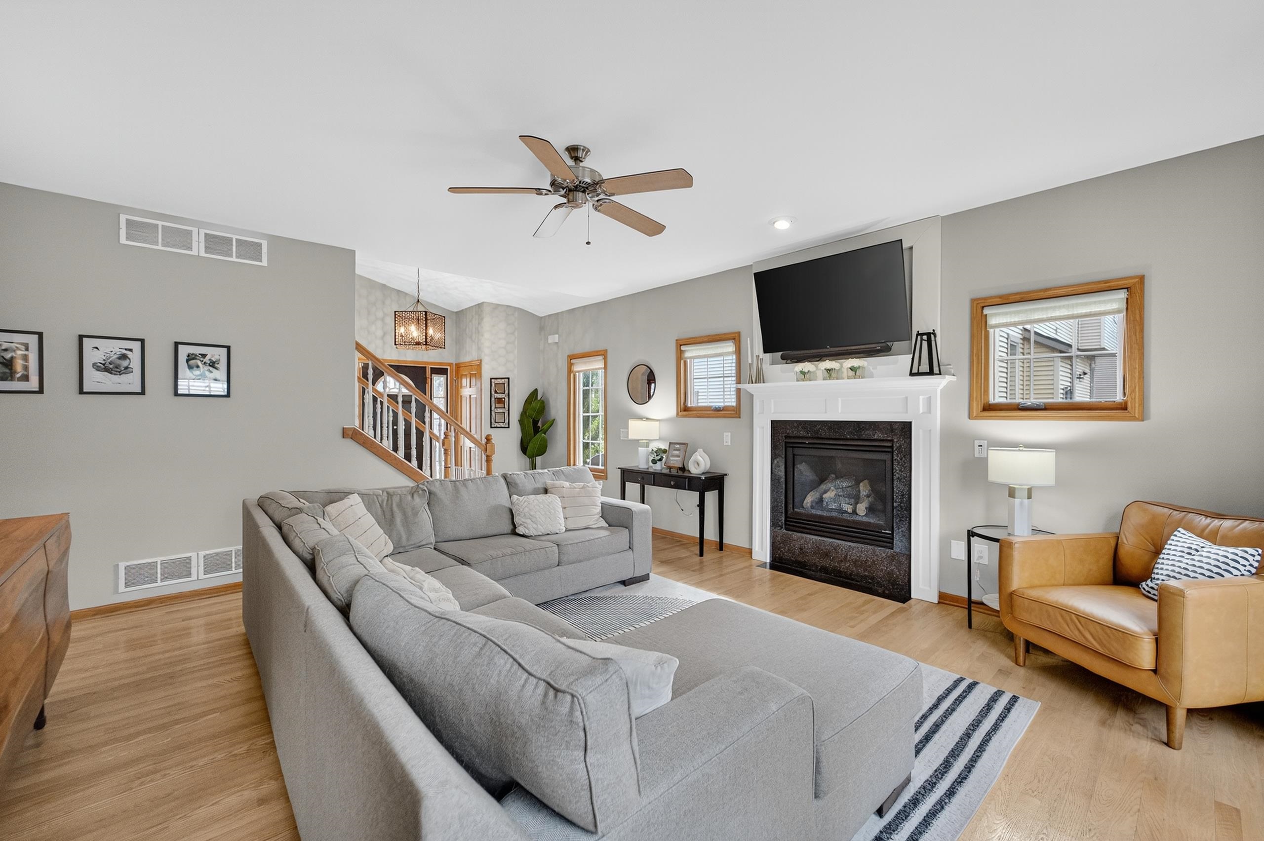 1 Fawn Ridge Circle Middleton, WI 53562 - Photo 5 of 46