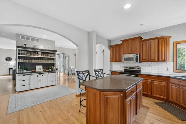 $685,000 | 1 Fawn Ridge Circle, Middleton, WI 53562