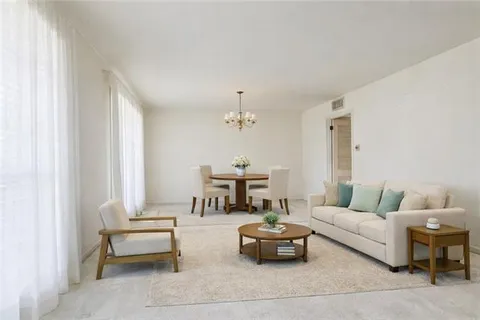 $269,000 | 1625 Holiday Place, New Orleans, LA 70114