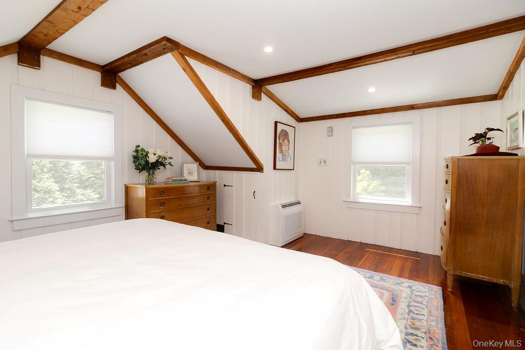 22 Braemer Road Setauket, NY 11733 - Photo 36 of 45