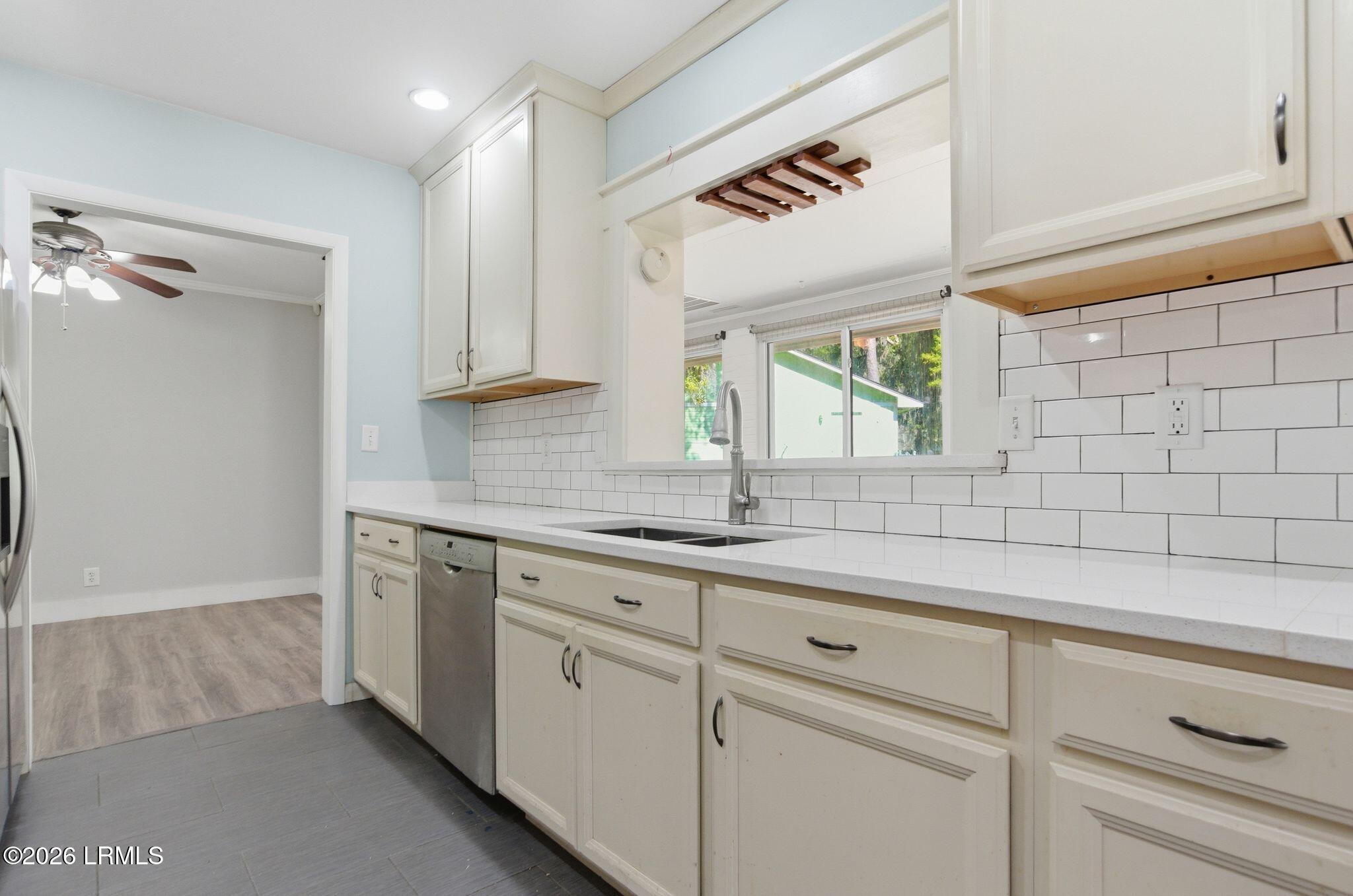 3014 Shell Point Road Beaufort, SC 29906 - Photo 13 of 45 lp2603221-1018