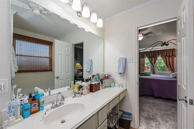 $369,000 | 336 Chase Hill Lane, Fort Worth, TX 76028