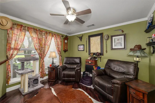 $369,000 | 336 Chase Hill Lane, Fort Worth, TX 76028