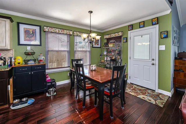 $369,000 | 336 Chase Hill Lane, Fort Worth, TX 76028