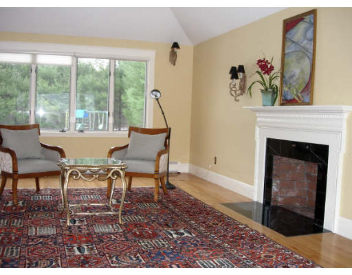 205 East Emerson Road Lexington, MA 02420 - Photo 4 of 17