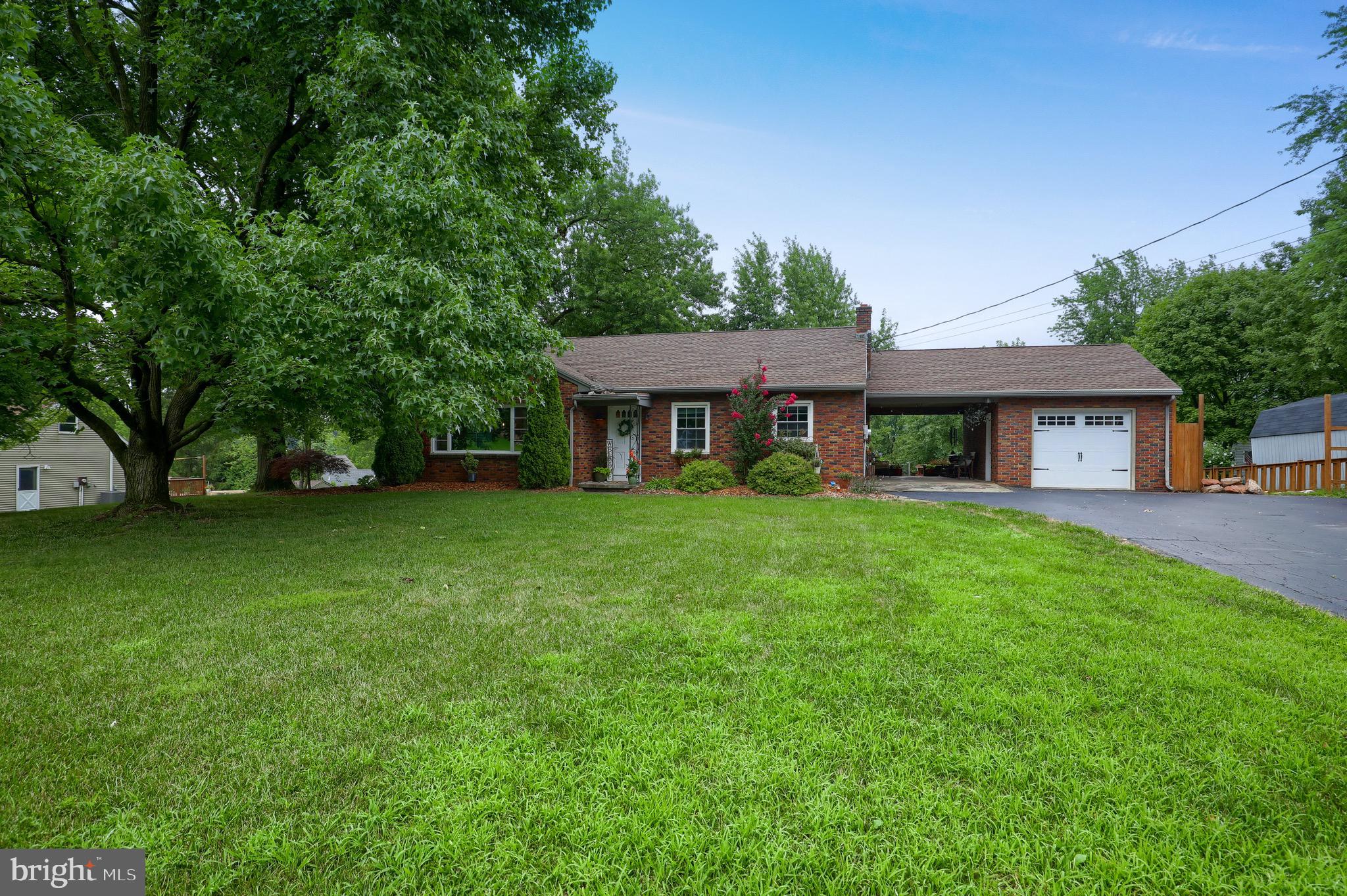 1580 North Reading Road Stevens, PA 17578 - Photo 3 of 50 Gallery Image 3