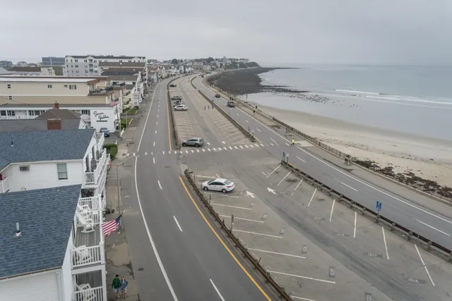 $1,100,000 | 387 Ocean Boulevard, Hampton, NH 03842