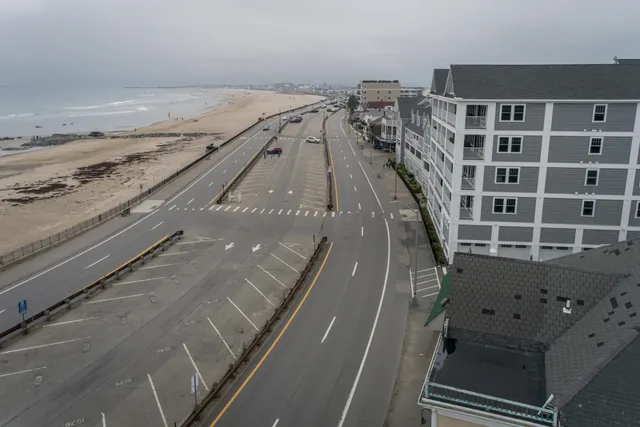 $1,100,000 | 387 Ocean Boulevard, Hampton, NH 03842