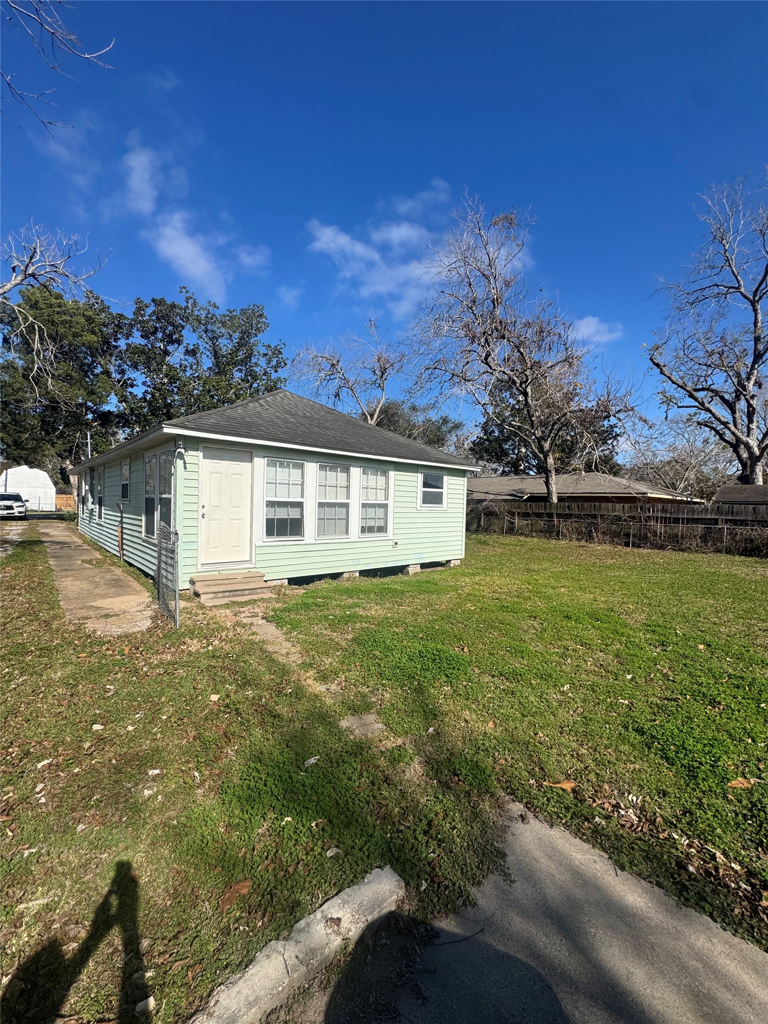 512 Rice Street Angleton, TX 77515 - Photo 2 of 14
