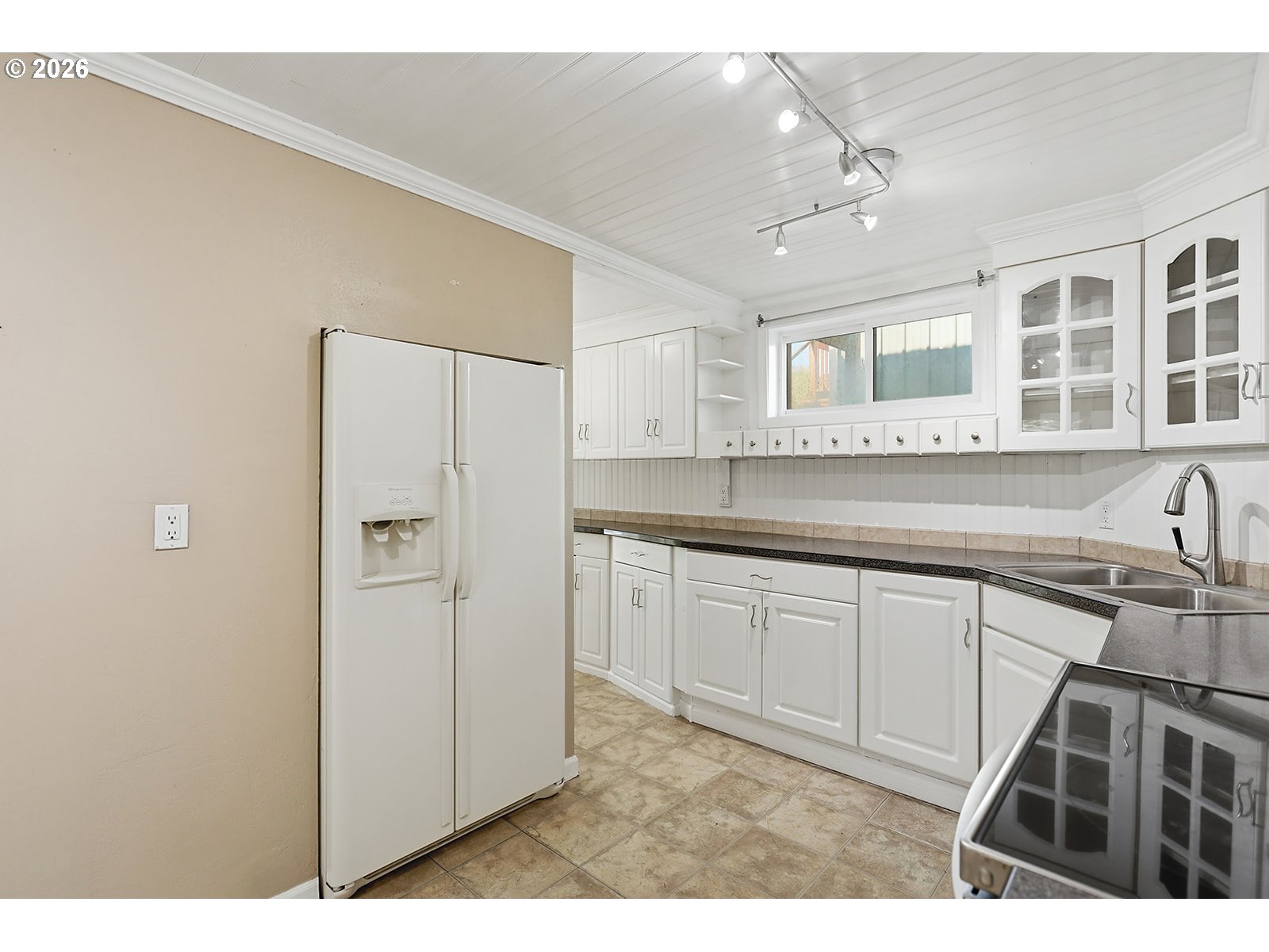 3215 Knob Hill Road The Dalles, OR 97058 - Photo 9 of 44 Gallery Image 9
