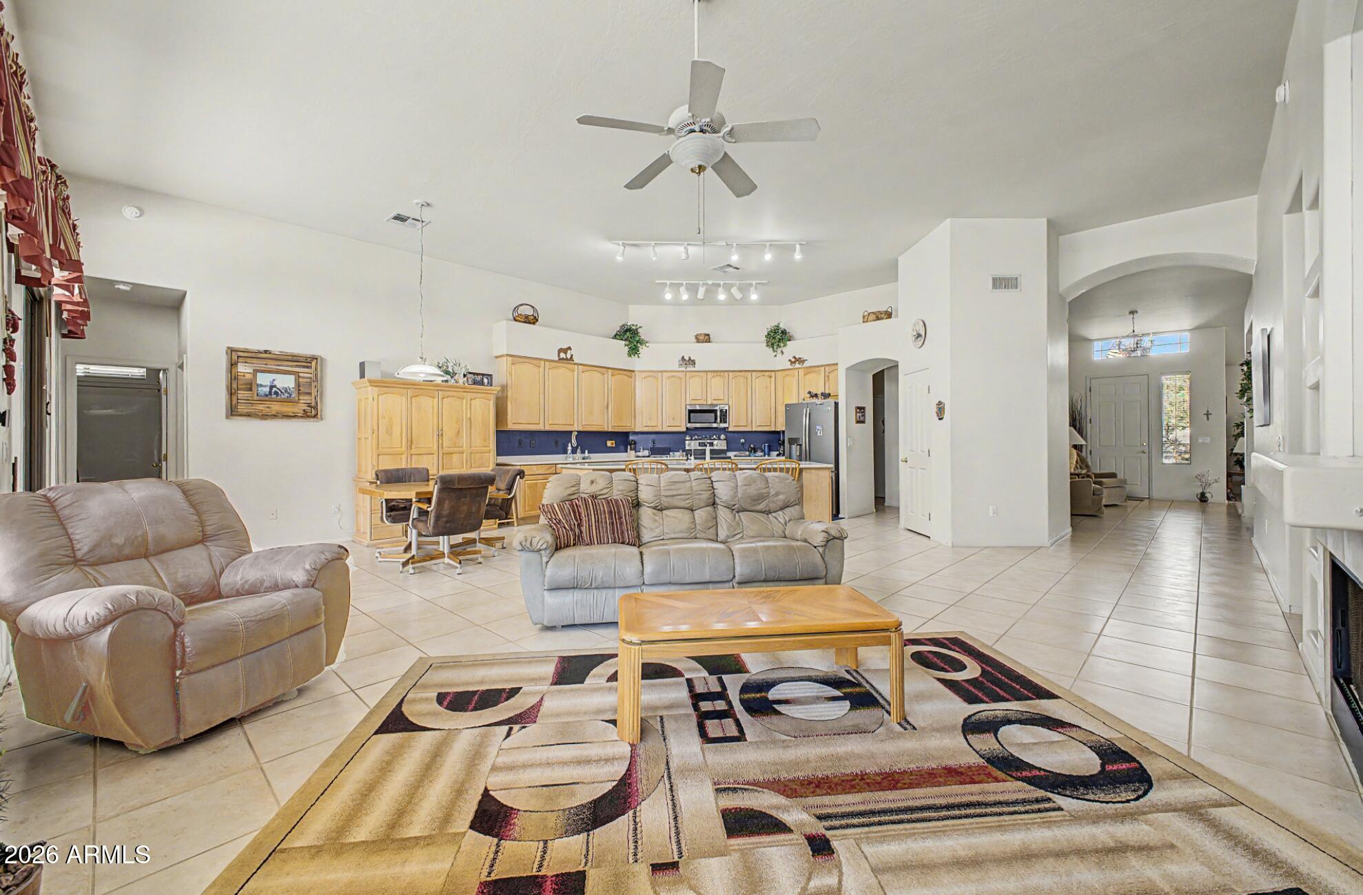433 West Desert Avenue Gilbert, AZ 85233 - Photo 4 of 23