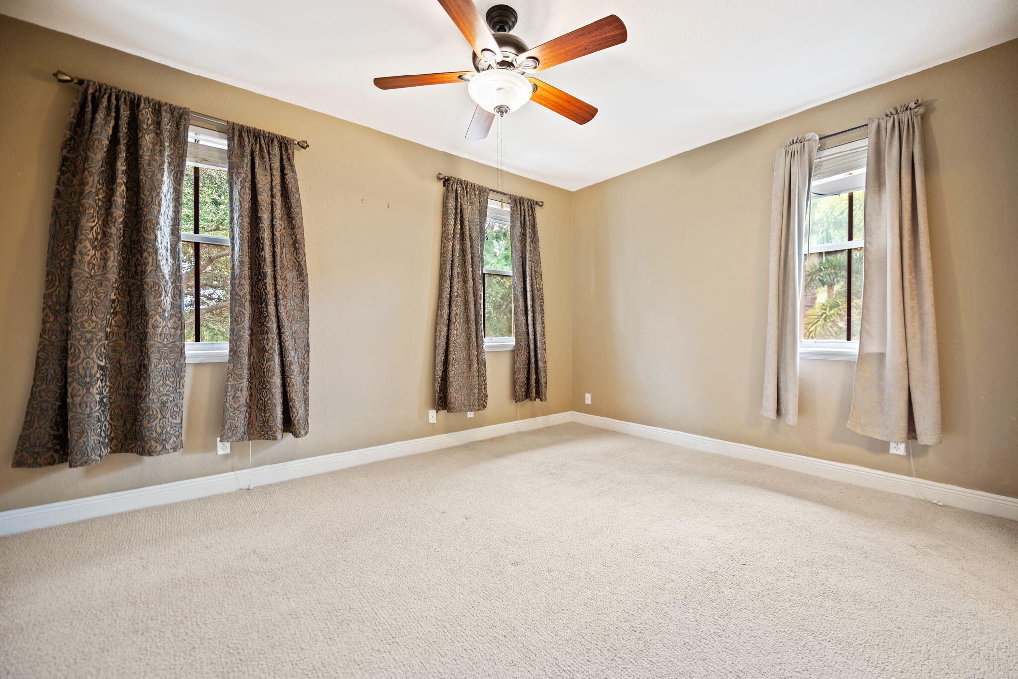 9999 Southwest 26th Court Miramar, FL 33025 - Photo 16 of 29 16-web-or-mls-9999-sw-26th-ct