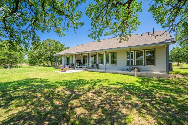 $1,133,391 | 377 Green Oak Drive, Kerrville, TX 78028