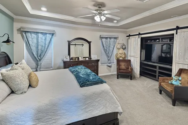 $1,133,391 | 377 Green Oak Drive, Kerrville, TX 78028