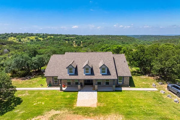 $1,133,391 | 377 Green Oak Drive, Kerrville, TX 78028