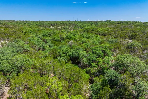 $1,133,391 | 377 Green Oak Drive, Kerrville, TX 78028