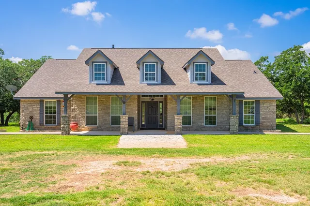 $1,199,900 | 377 Green Oak Drive, Kerrville, TX 78028