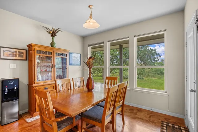 $1,199,900 | 377 Green Oak Drive, Kerrville, TX 78028