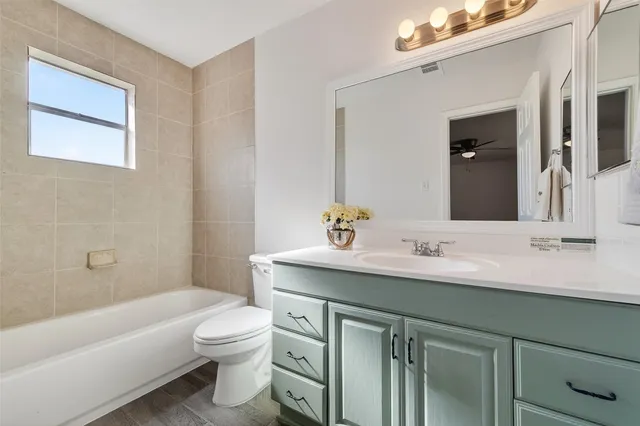 a view of utility room